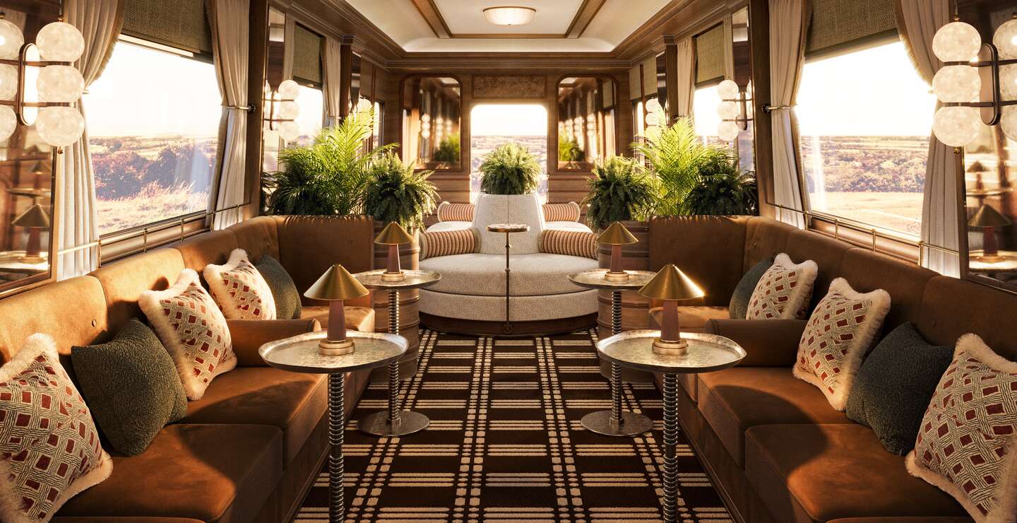 Der Barwagen des Britannic Explorers mit braunen Akzenten | © Britannic Explorer