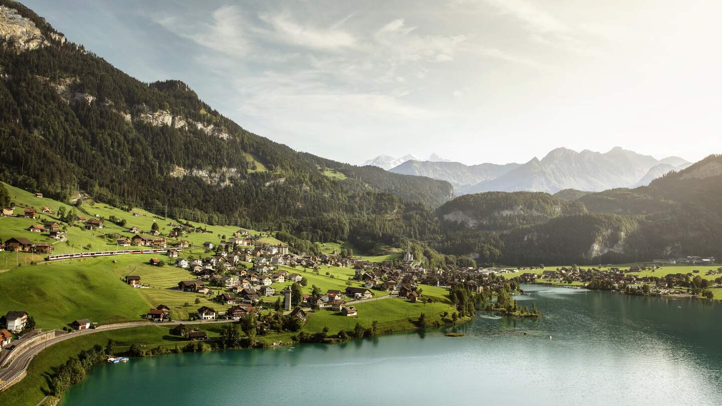Lungern See Berge | © Zentralbahn