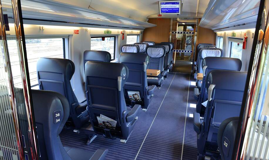 ICE Innenaufnahme 1. Klasse | © Deutsche Bahn AG / Volker Emersleben