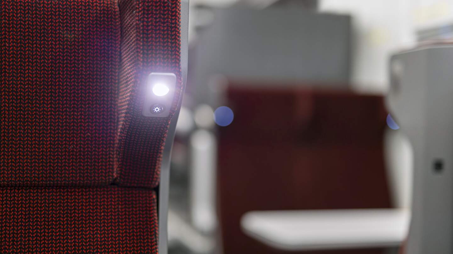 Nahaufnahme der Sitze in der Economy Class im ÖBB Nightjet der neuen Generation  | © ÖBB/Harald Eisenberger