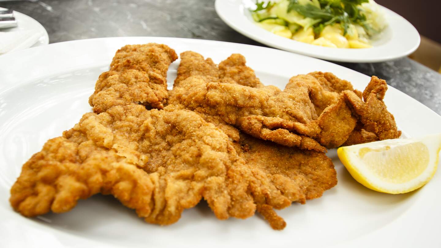 Traditionelles Wiener Schnitzel | © Gettyimages.com/Rrrainbow
