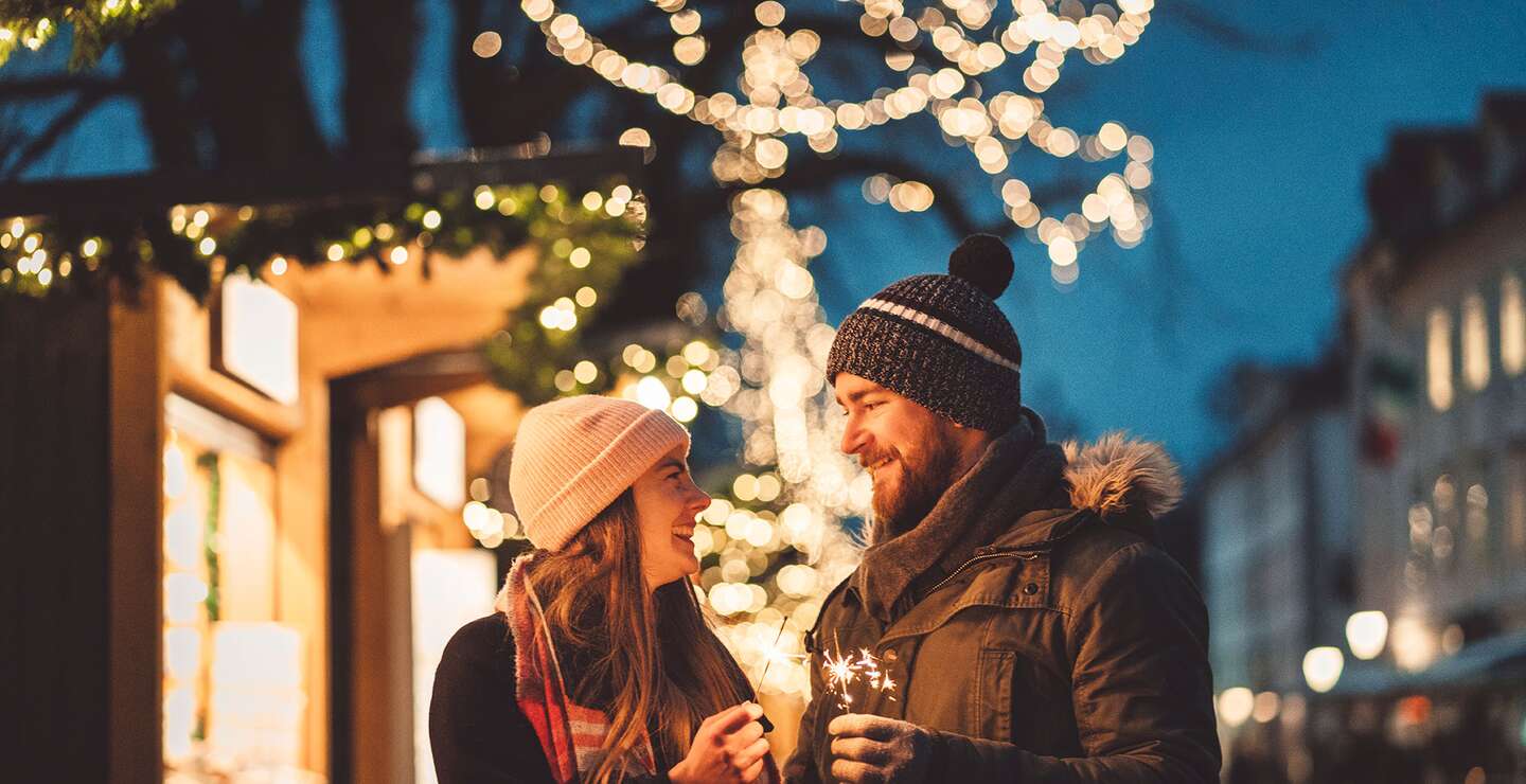 Silvester Paar Feier | © Gettyimages.com/Ziga Plahutar