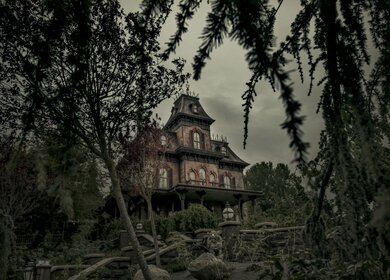 Attraktion Phantom Manor in Disneyland Park | © Disney