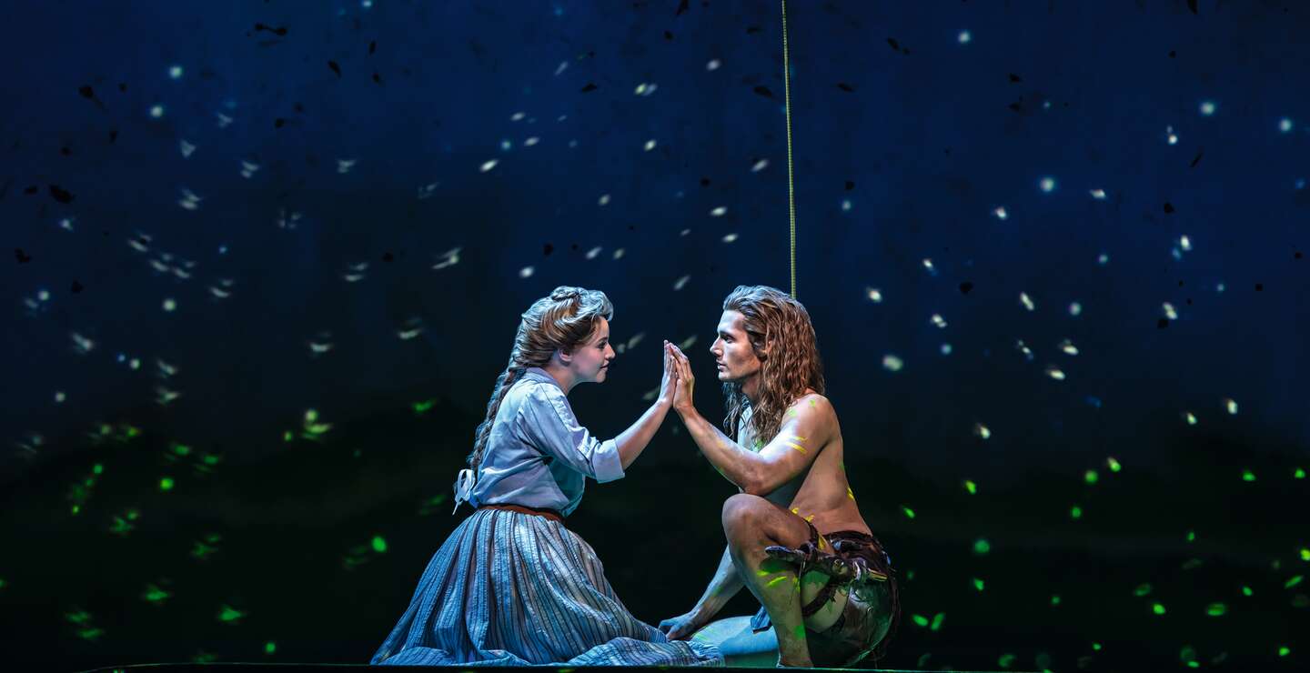 Szenenbild aus dem Musical Disneys Tarzan mit Tarzan und Jane | © StageEntertainment/Johan Persson