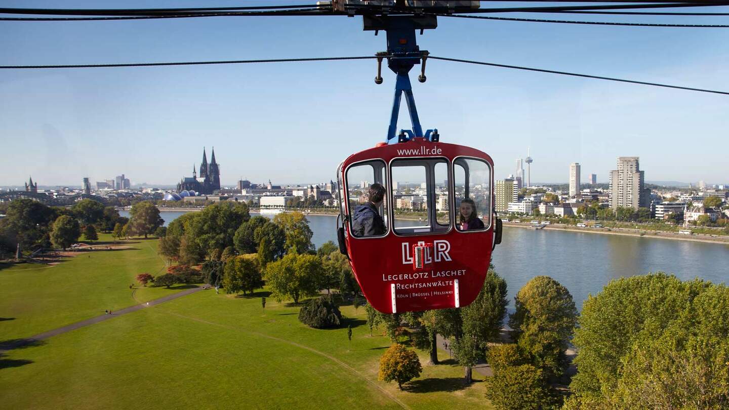 Seilbahn im Rheinpark in Köln | © Dieter Jacobi / KölnTourismus GmbH